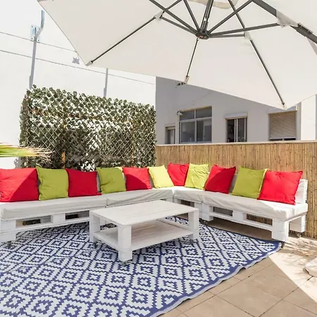 Ma1a-apt With Rooftops With Palms Close To Old Town Malaga