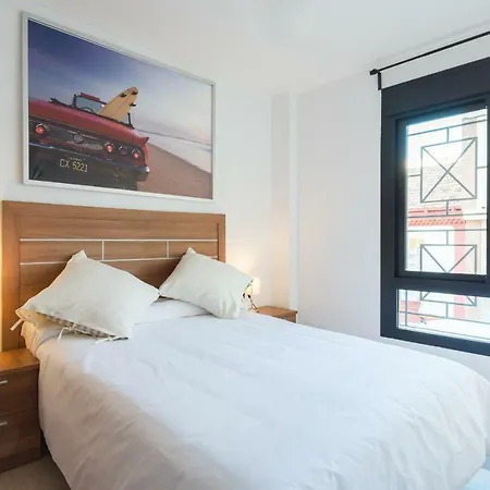 Ma1a-apt With Rooftops With Palms Close To Old Town *
